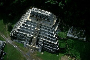 Les terres Mayas en paramoteur