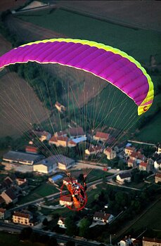 Paramoteur : Vol au dessus de la Campagne