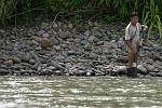 Ecuador -Napo - Amazonia
Pecheur sur un affluent du Rio Napo