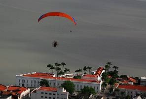 Brasil - Maranhão state - City of Sao Luis : powered paraglider over the Historical center *** Bresil - Maranhao - Sao Luis - Coeur historique classe au Patrimoine Mondial de l'Unesco (paramoteur)