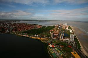 Brasil - Maranhão state - City of Sao Luis : sea front *** Bresil - Maranhão - Sao Luis - front de mer de la ville moderne