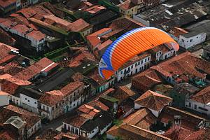 Brasil - Maranhão state - City of Sao Luis : paramotor over the old city *** Bresil - Maranhão - Sao Luis - Coeur historique classe au Patrimoine Mondial de l'Unesco - paramoteur